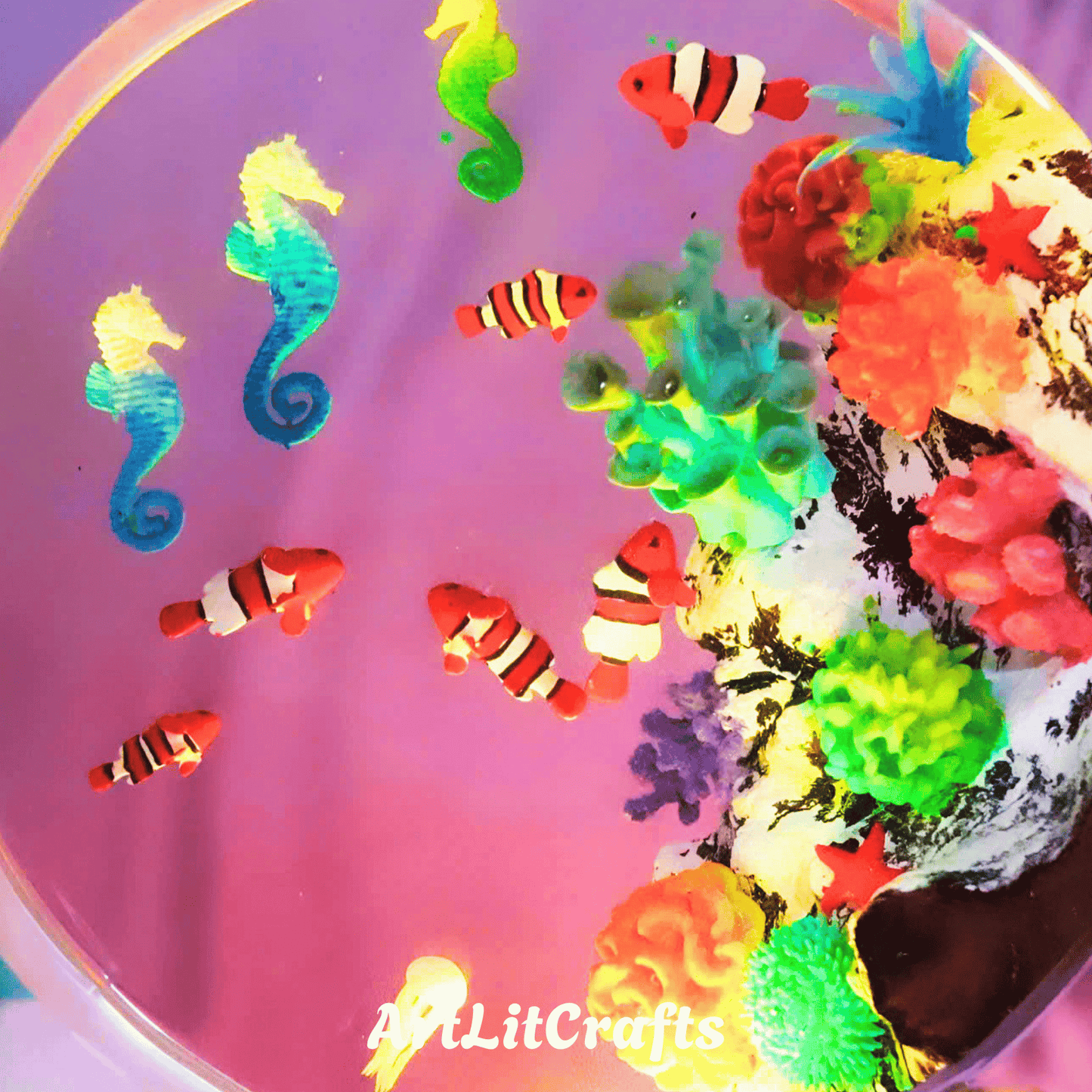 Ocean Seahorse Resin Lamp – Handmade Night Light