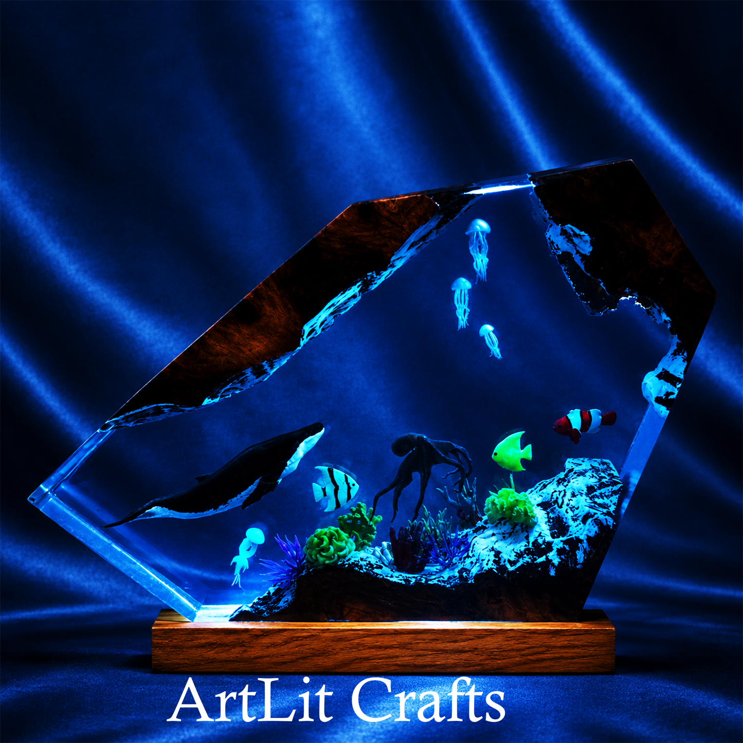 Whale & Octopus Ocean Resin Lamp – Handmade LED Deep Sea Night Light