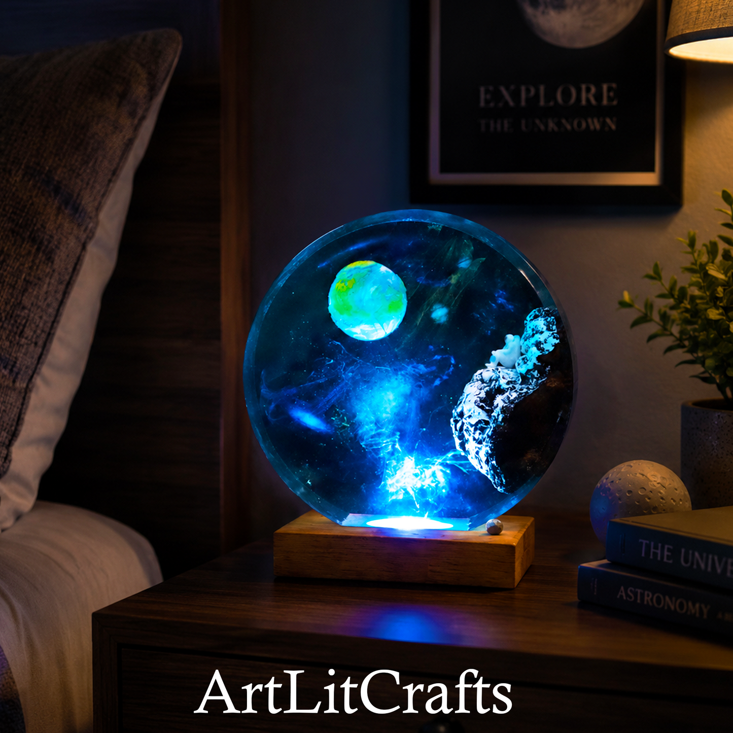 Epoxy Resin Astronaut Lamp – Space LED Light