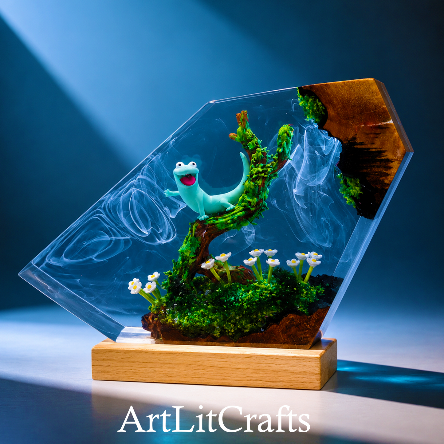 illuminated Gecko resin lamp with glowing ambient lighting