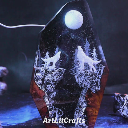Forest Moonlit Wolf Resin Lamp